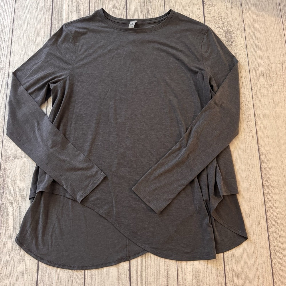 Lululemon Lifted Balance Long Sleeve Womens 8 Gray Oversized Drape Top
